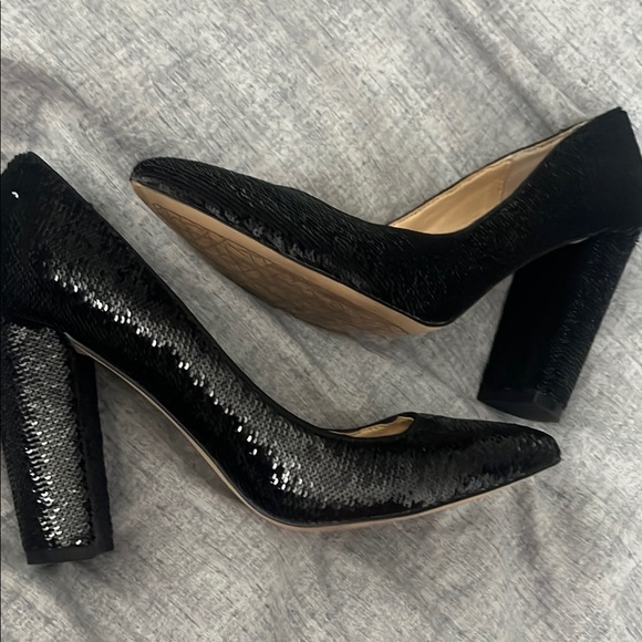 Jewel Badgley Mischka Black Block Heel Pumps - Picture 3 of 3